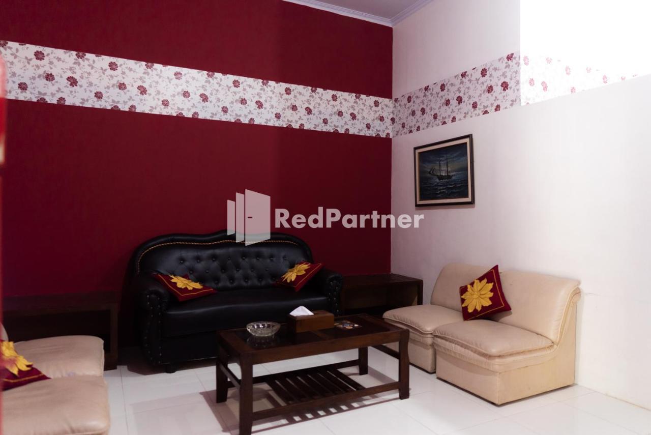 Pondok Kelapa Homestay Lampung Mitra Reddoorz Бандар-Лампунг Екстер'єр фото